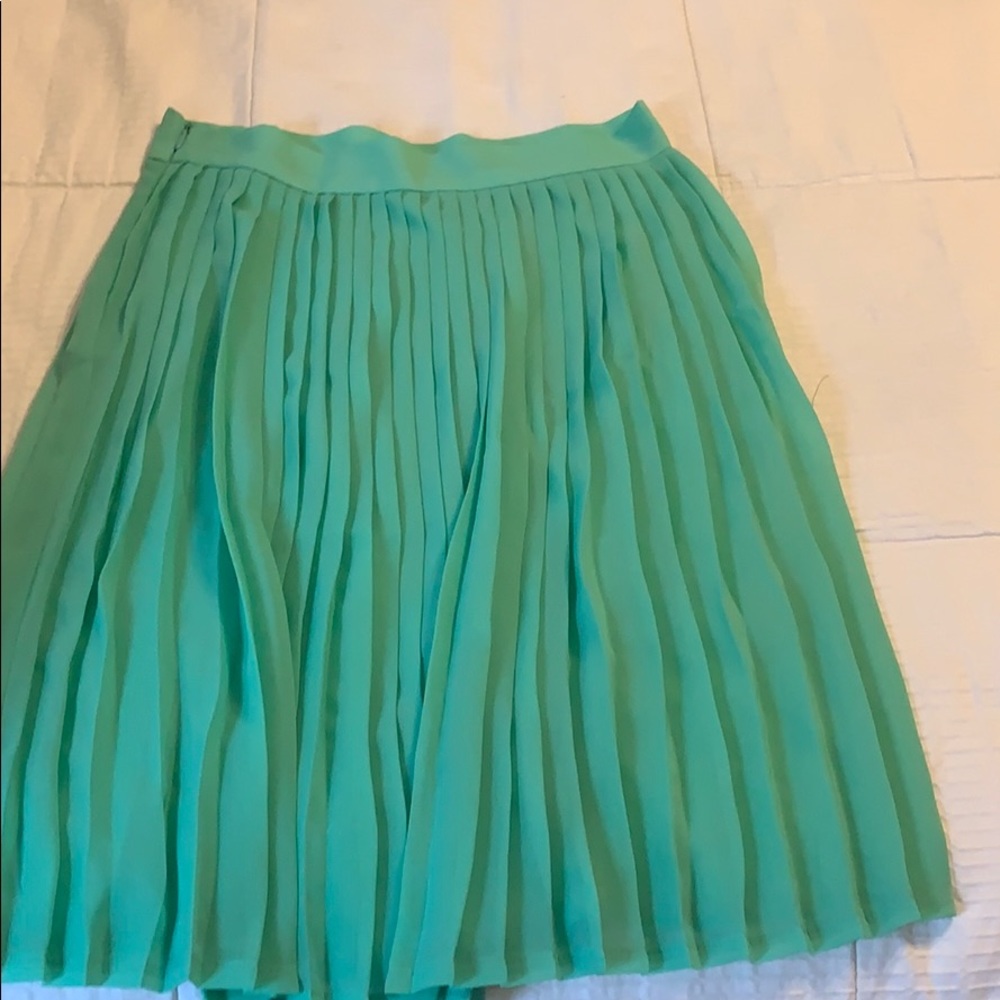 Chiffon sea foam skirt by American Apparel